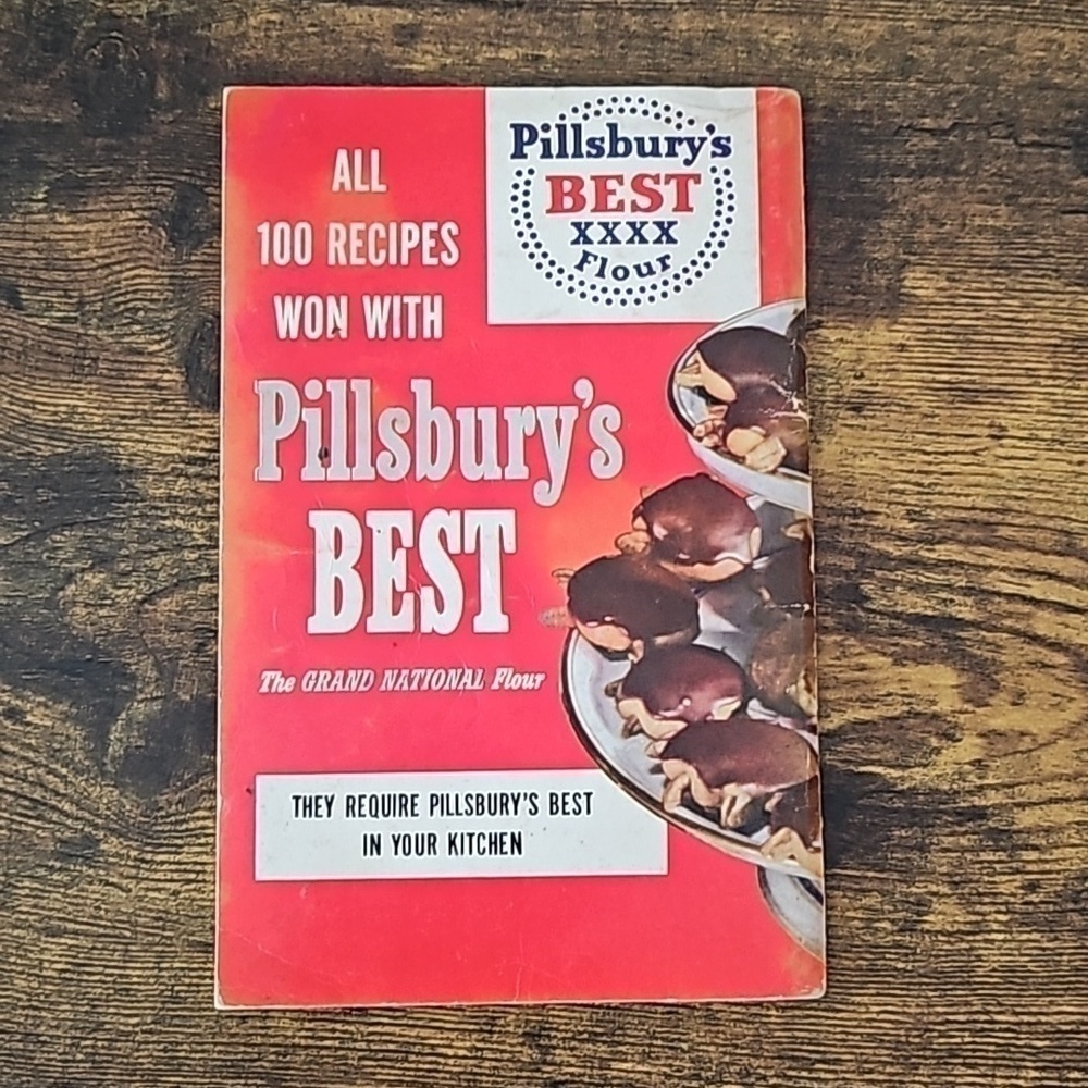 Vintage Pillsbury Cookbook! 1953 - Picture 5 of 6